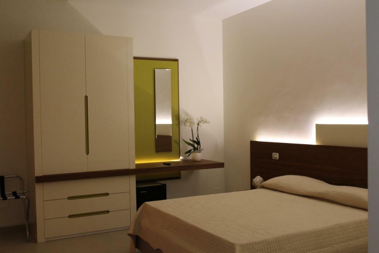 Villa Minerva Family Relais Алецио Екстериор снимка