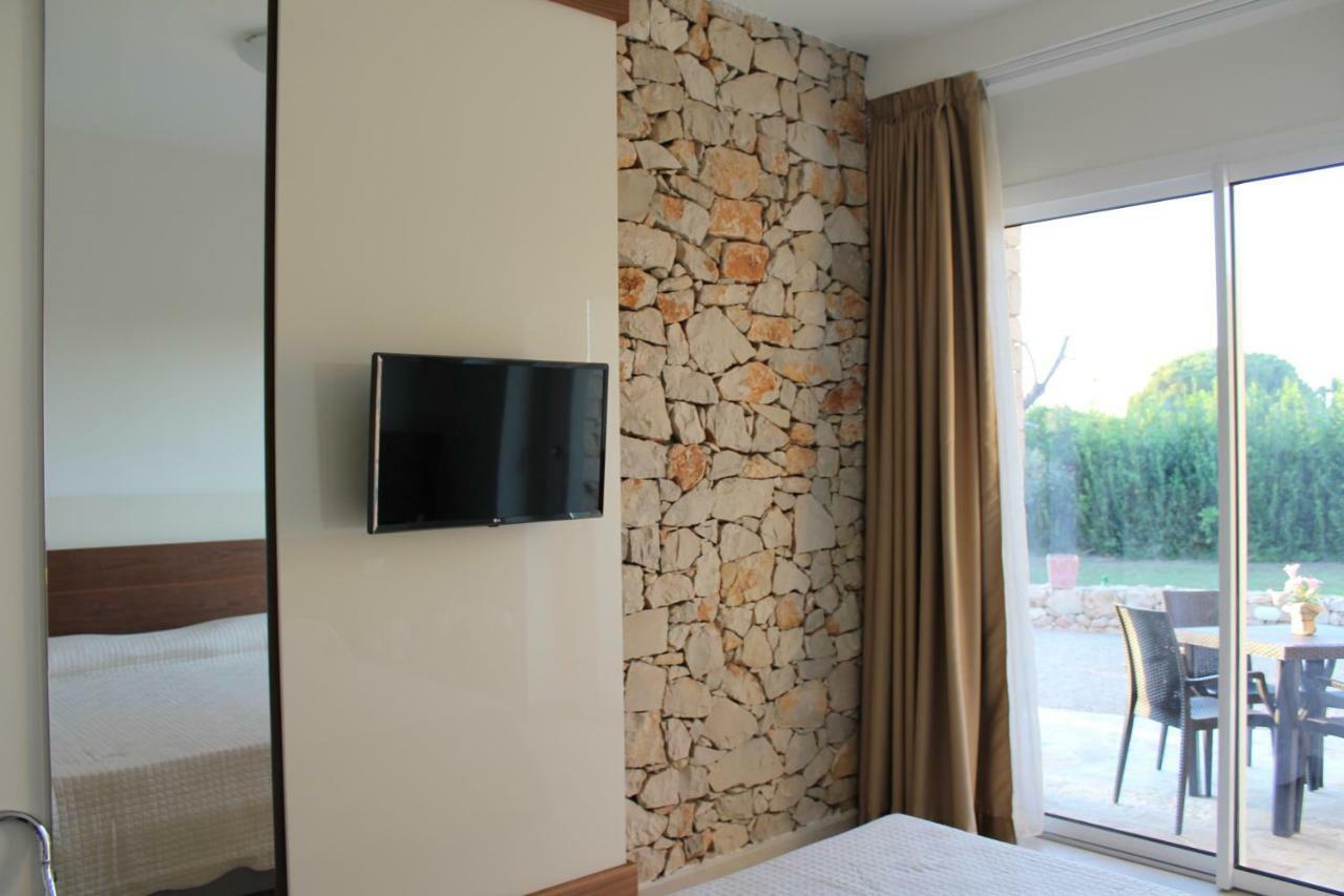 Villa Minerva Family Relais Алецио Екстериор снимка