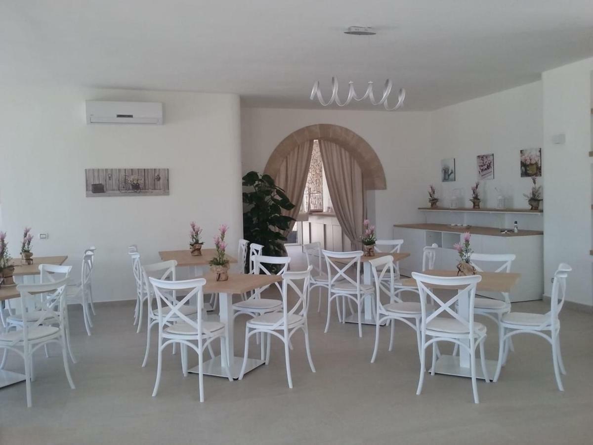 Villa Minerva Family Relais Алецио Екстериор снимка